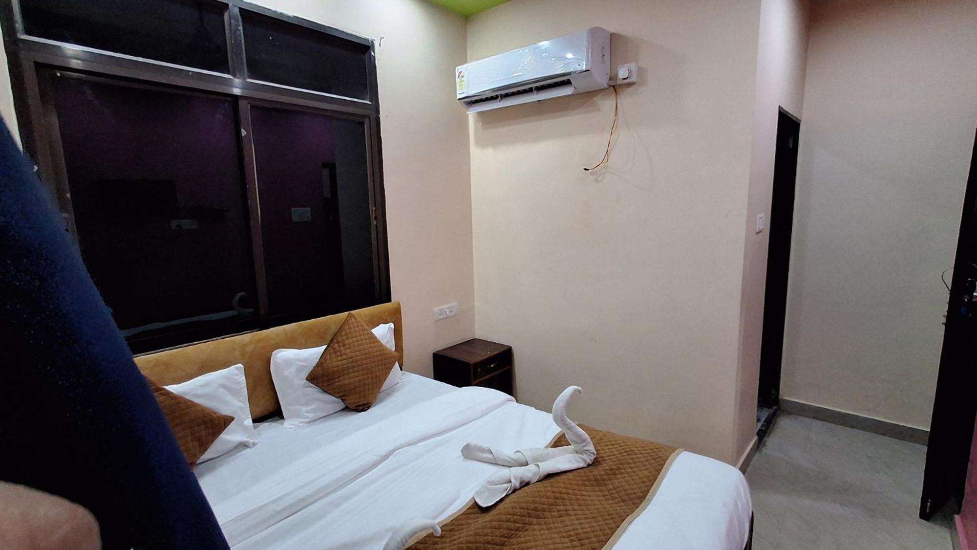 Shree Balaji Paying Guest House Benares Buitenkant foto